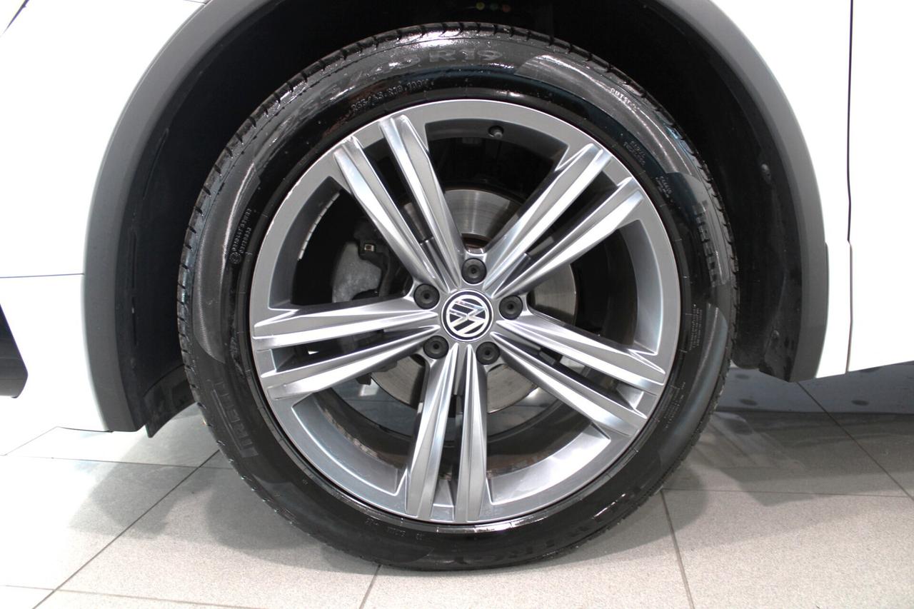VOLKSWAGEN Tiguan 2.0 TDI R-Line - 2020