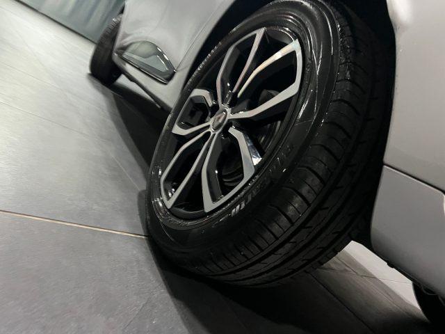 RENAULT Clio TCe 12V 75 CV 5/p Moschino Zen UNICA PROPRIETARIA
