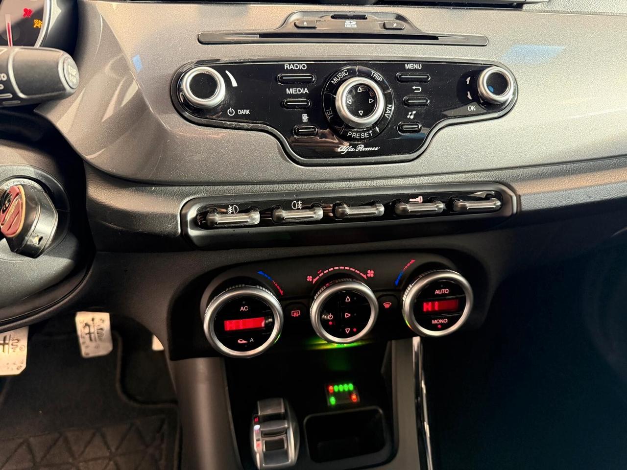 Alfa Romeo Giulietta 1.4 Turbo 120 CV GPL Distinctive