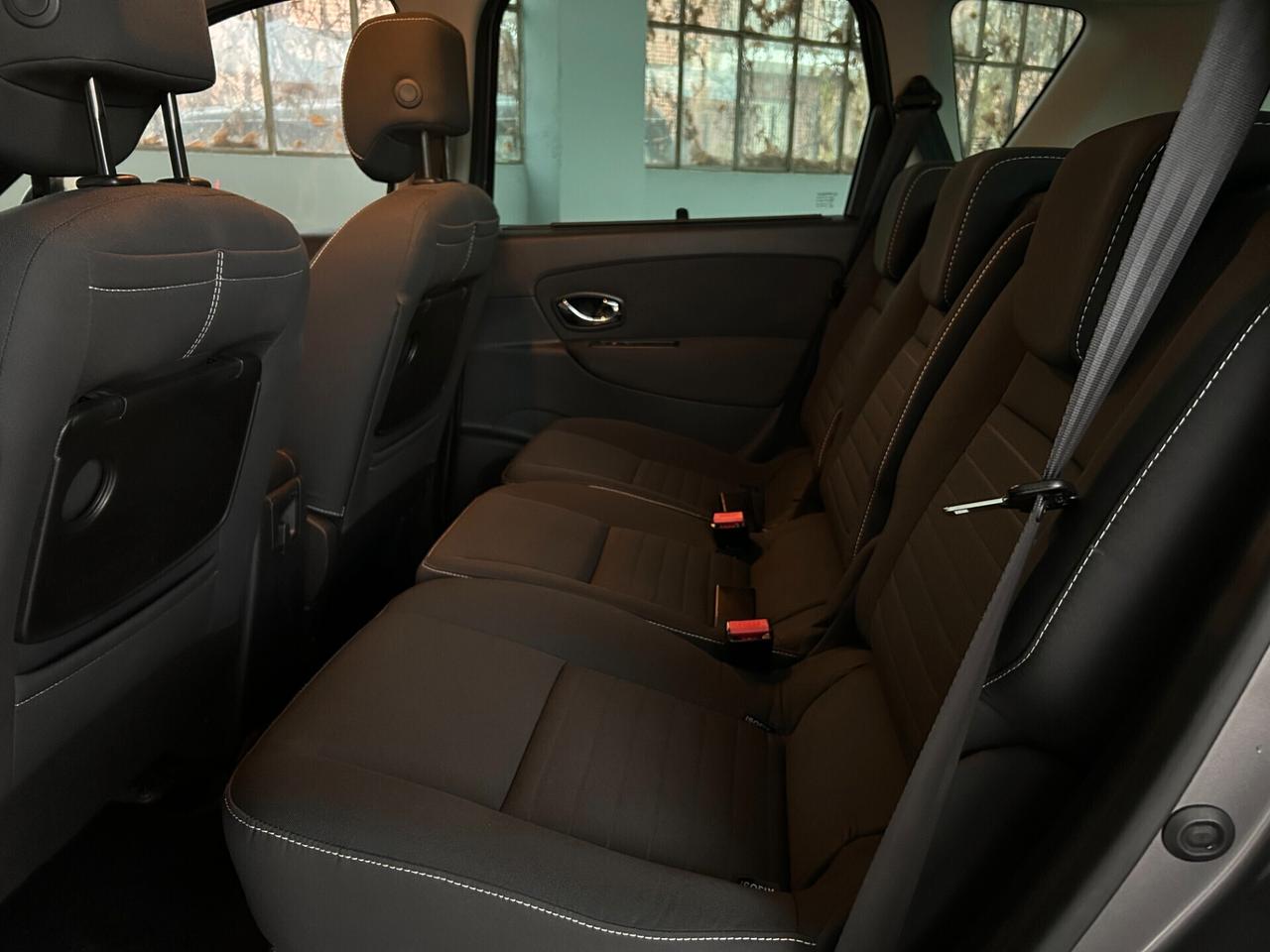 Renault Scénic 1.5 dCi 110 CV Limited EURO6