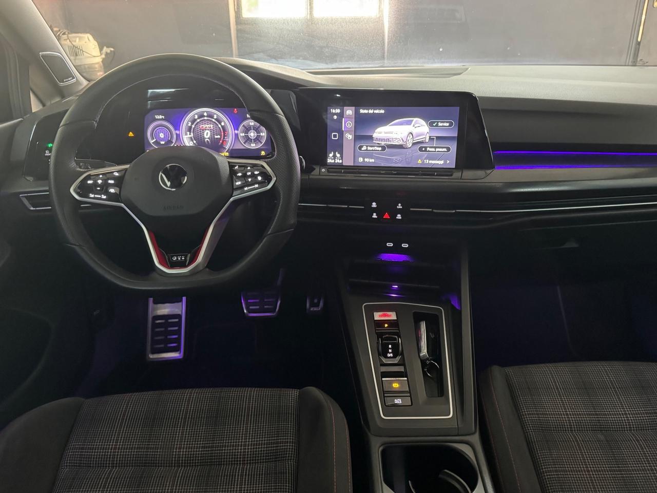 Volkswagen Golf GTI 2.0 TSI DSG