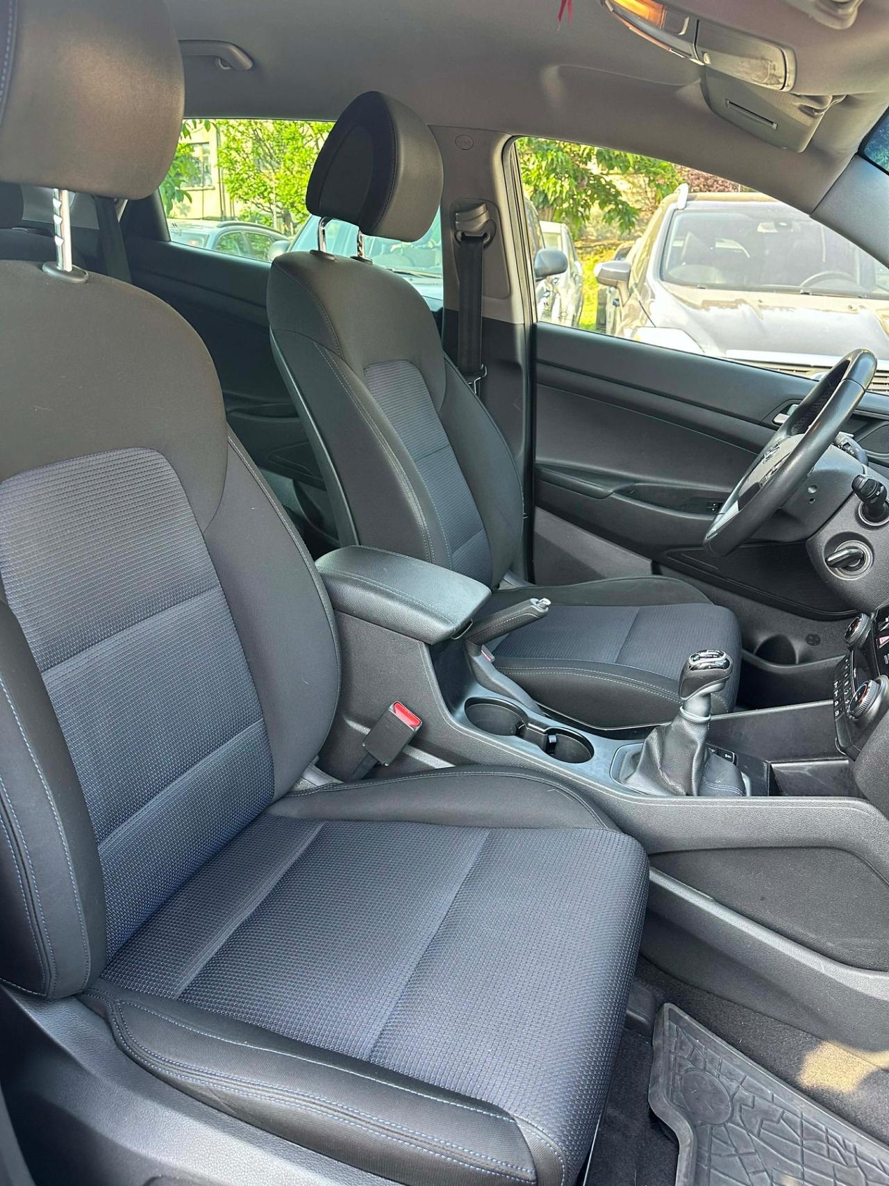 Hyundai TUCSON 1.7 CRDi KMCERT GARANZ UNICOPR