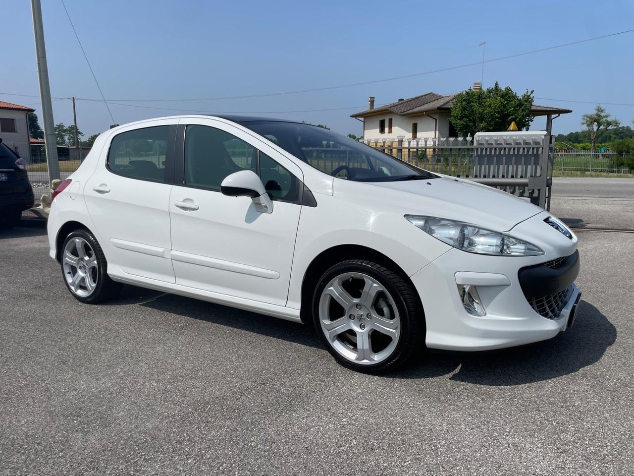 Peugeot 308 1.6 HDi 110CV 5p. Tecno
