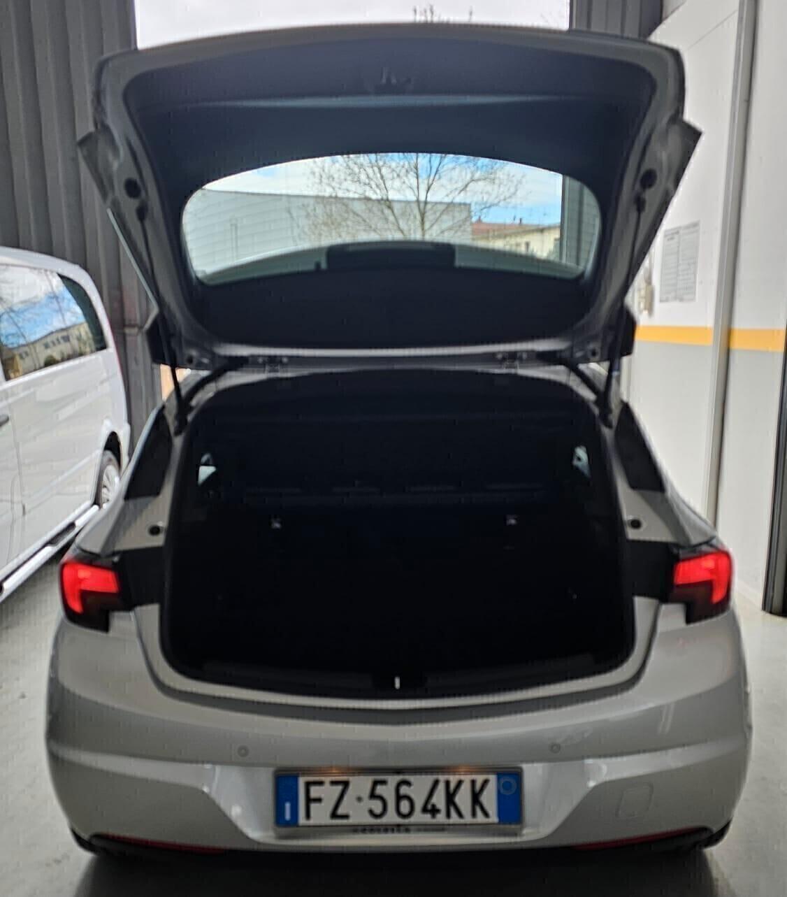 Opel Astra 1.6 CDTi 110CV Start&Stop 5 porte Dynamic