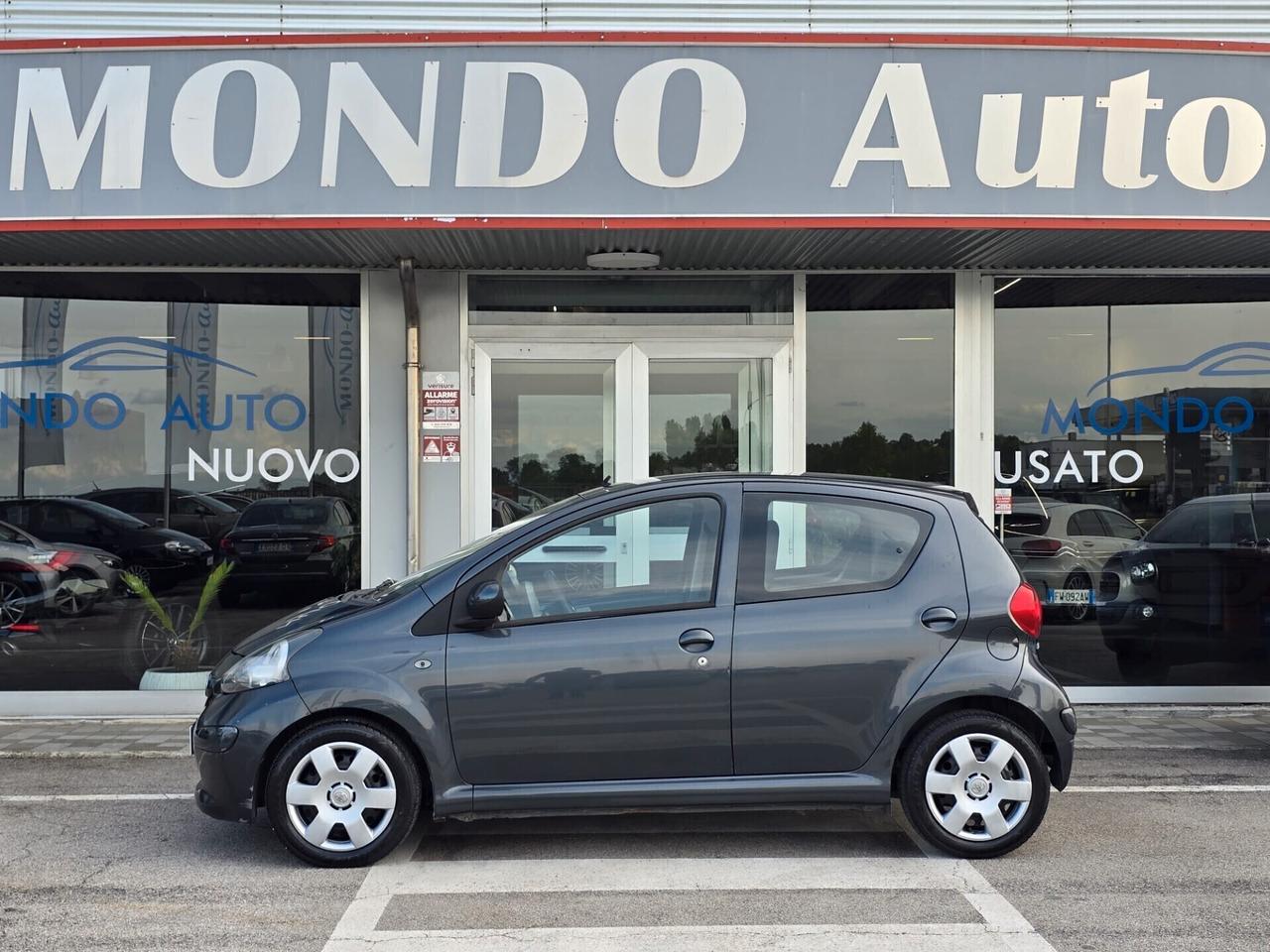 Toyota Aygo 1.4 turbodiesel 5 porte Sol 2007