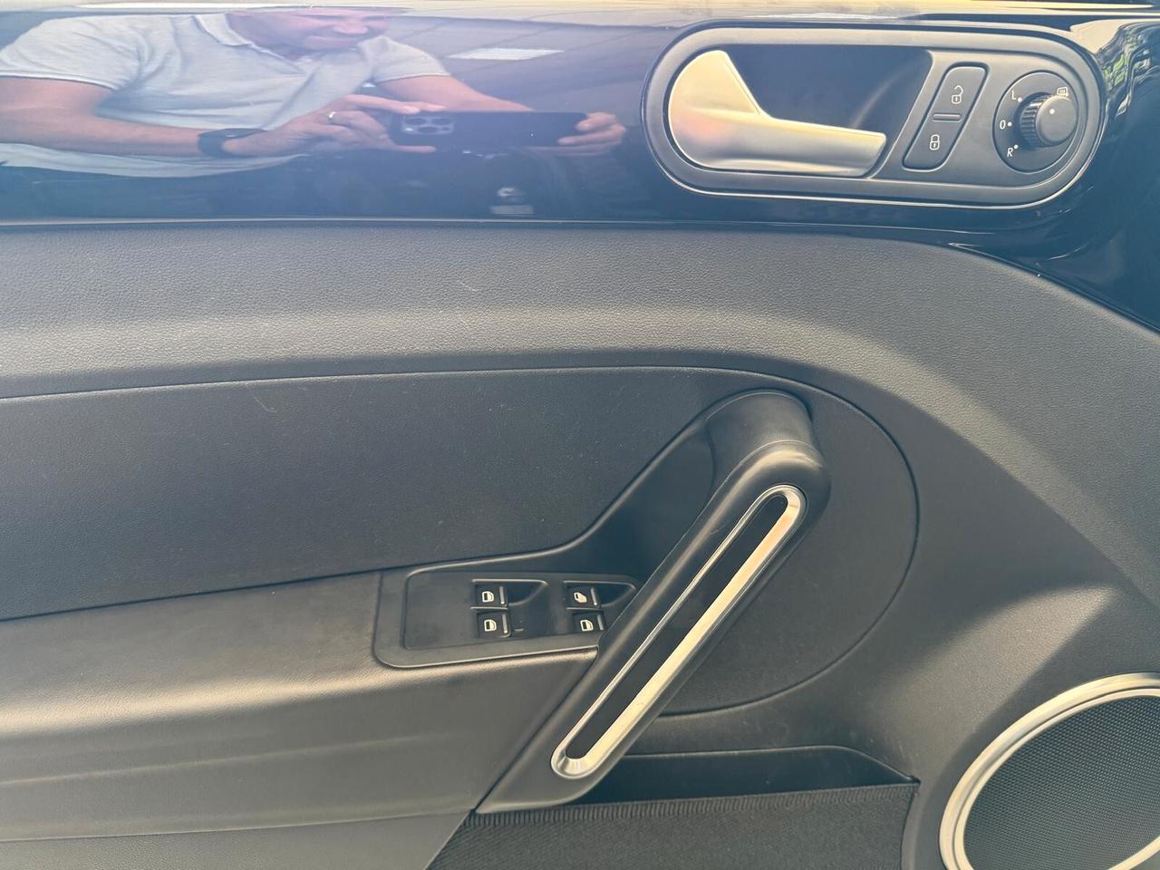 Volkswagen Maggiolino Cabrio 1.4 TSI DSG Sport PARI AL NUOVO PERFETTO TAGLIANDATO