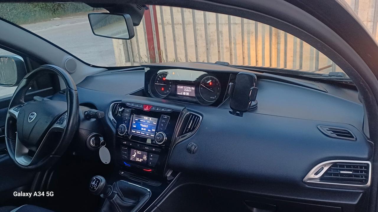 Lancia Ypsilon 1.2 69 CV 5 porte GPL Ecochic Unyca