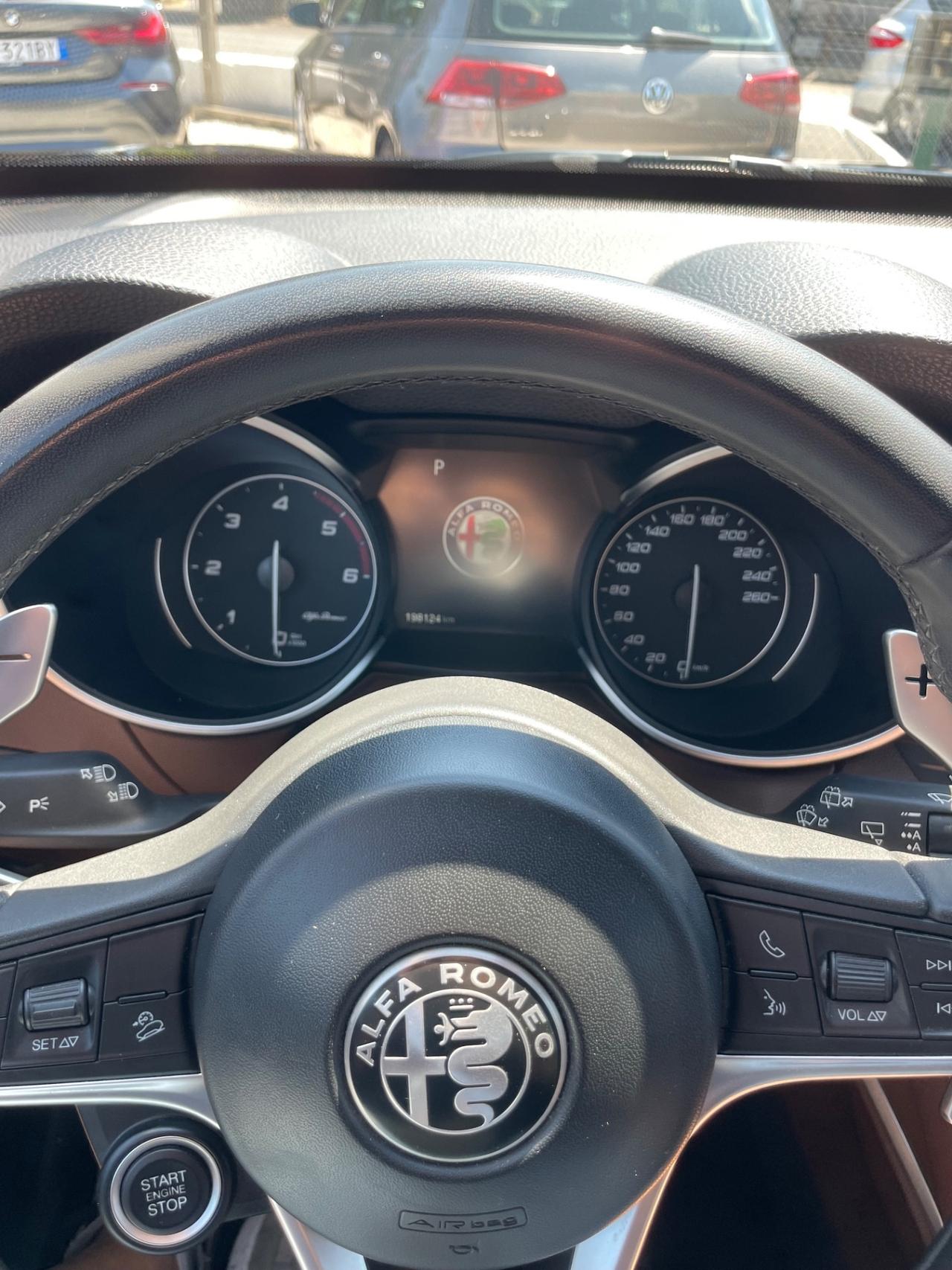 Alfa Romeo Stelvio 2.2 Turbodiesel 180 CV AT8 RWD Executive
