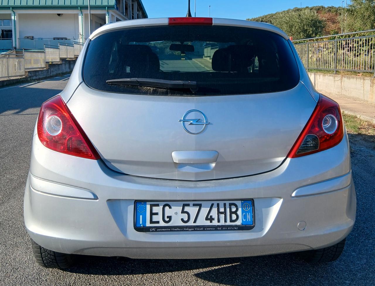 Opel Corsa 1.2 benzina 85 cv