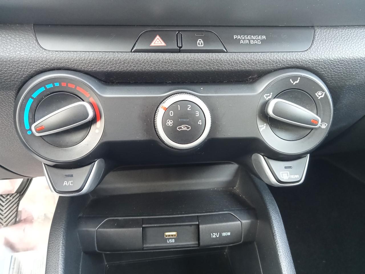 Kia Stonic 1.2 DPI Style 2022