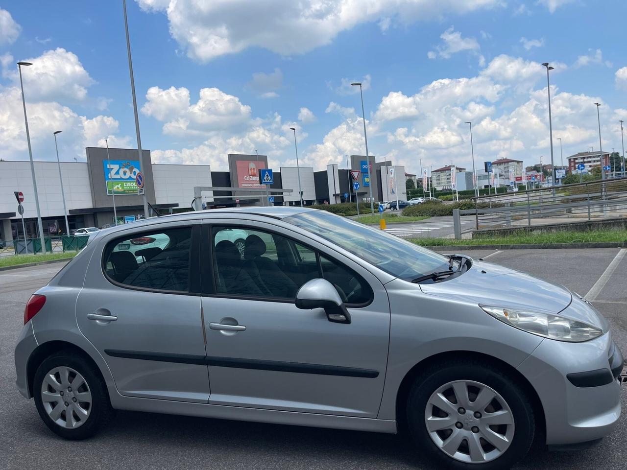 Peugeot 207 1.4 8V 75CV 5p. Energie Sport