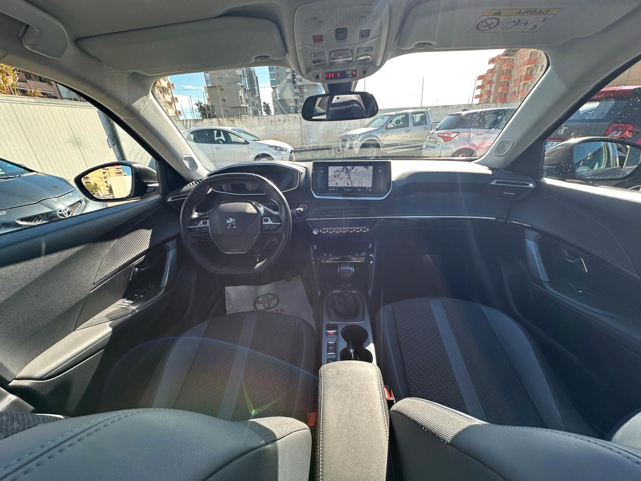 Peugeot 2008 PureTech 130 Allure