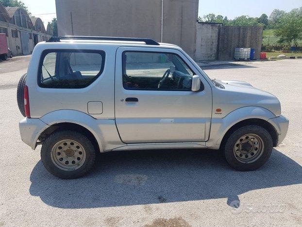 Suzuki Jimny 1.5 DDiS 86CV 4x4 JLX G.Traino