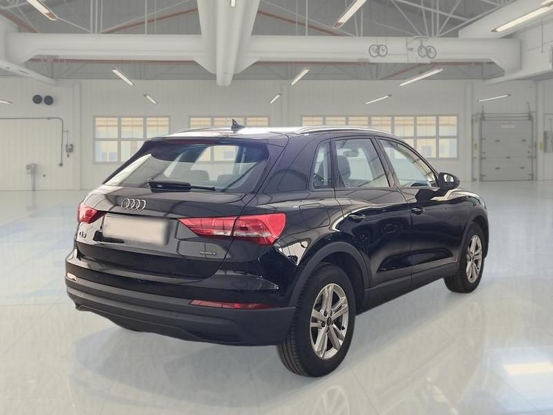 AUDI Q3 40 TDI quattro S tronic Business