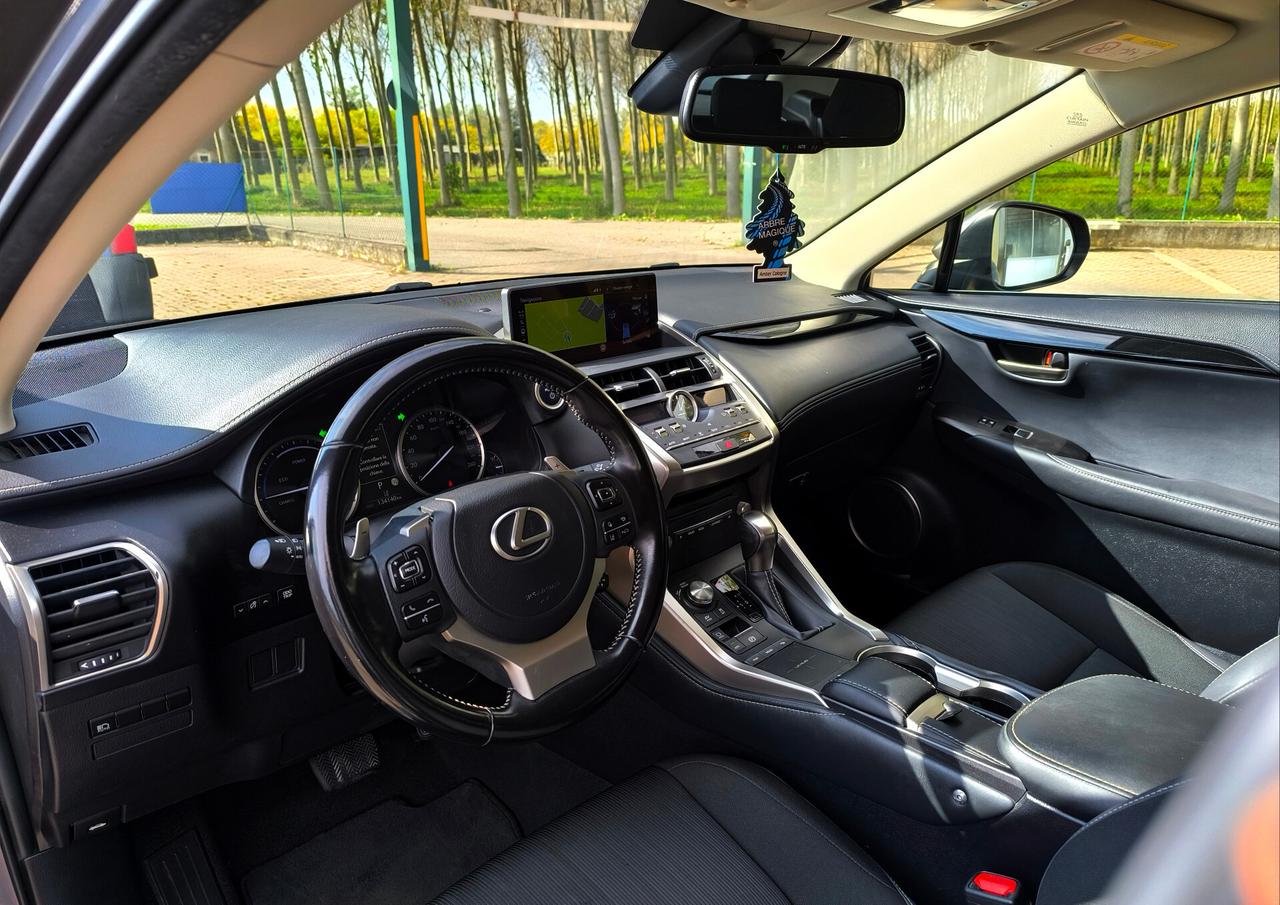 Lexus NX 300h Hybrid Business