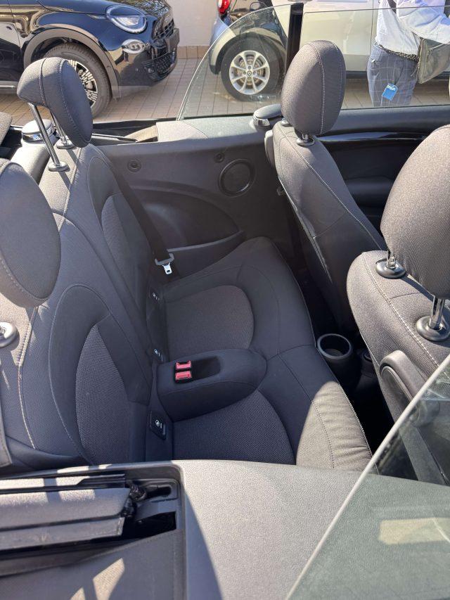 MINI Cooper D Cabrio 1.5 auto