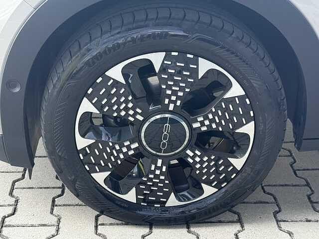 Fiat 600 Hybrid Hybrid 100 CV DCT MHEV La Prima