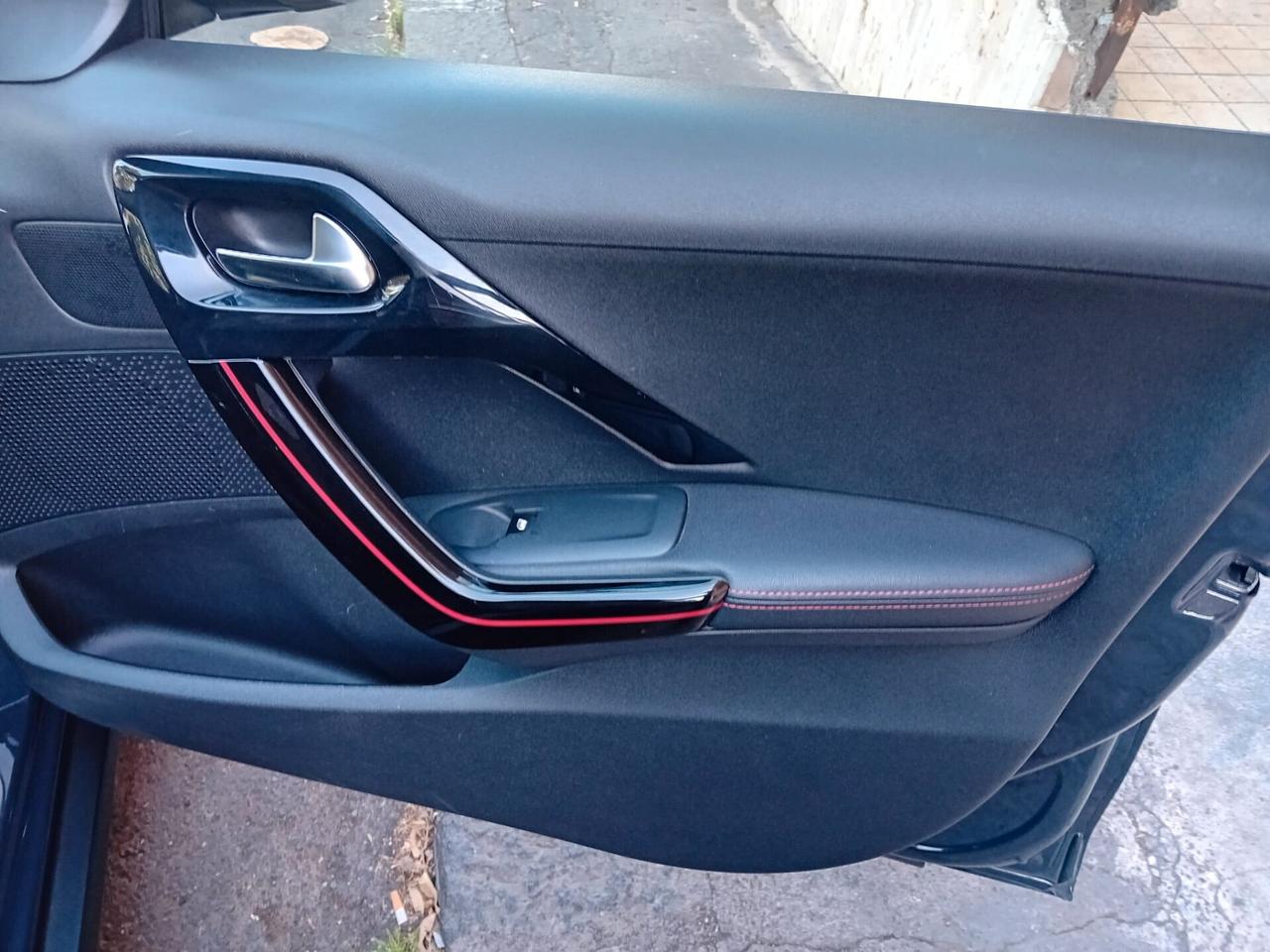 Peugeot 2008 BlueHDi 100 GT Line