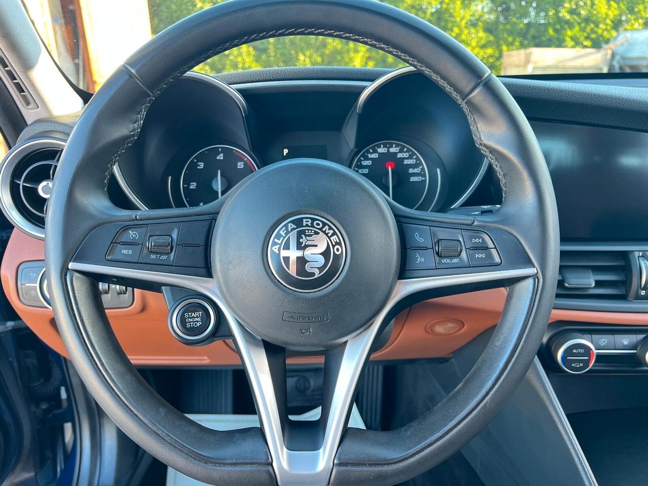 Alfa Romeo Giulia 2.2150 CV AT8 Super