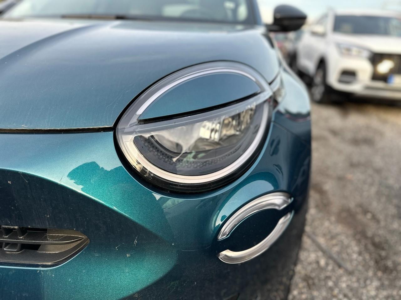 FIAT 600 IV 2023 - 600 1.2 hybrid La Prima 110cv auto