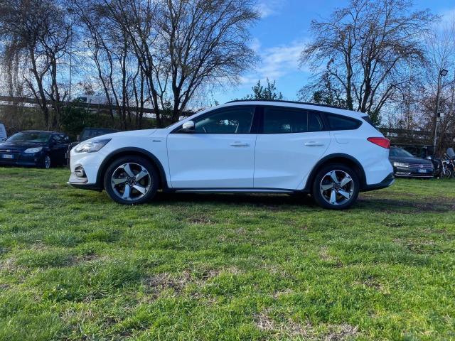 Ford Focus ACTIVE SW 1.5 * Bang & Olufsen + Keyless + Cerchi