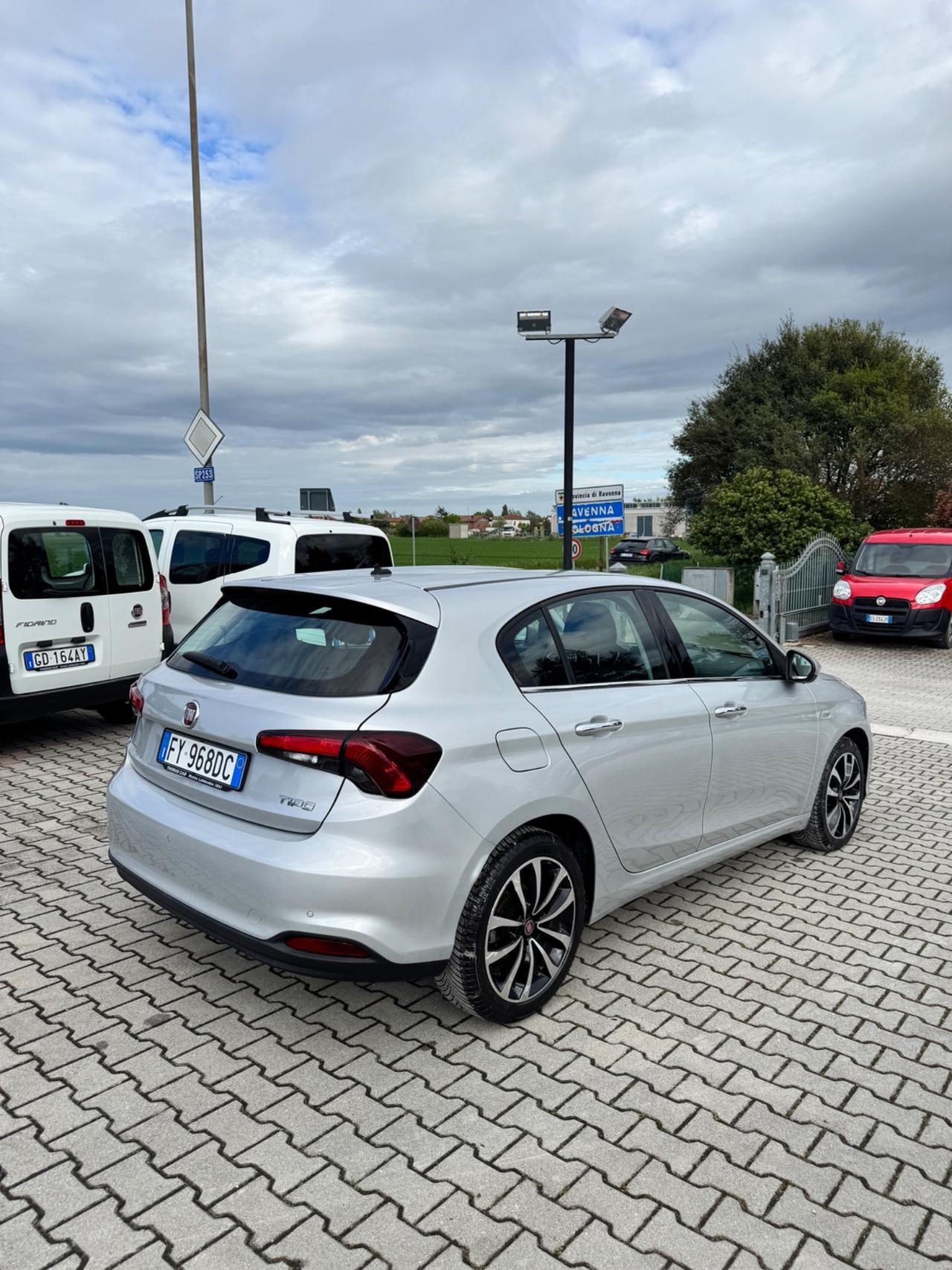 Fiat Tipo 1.6 Mjt S&S 5 porte Lounge