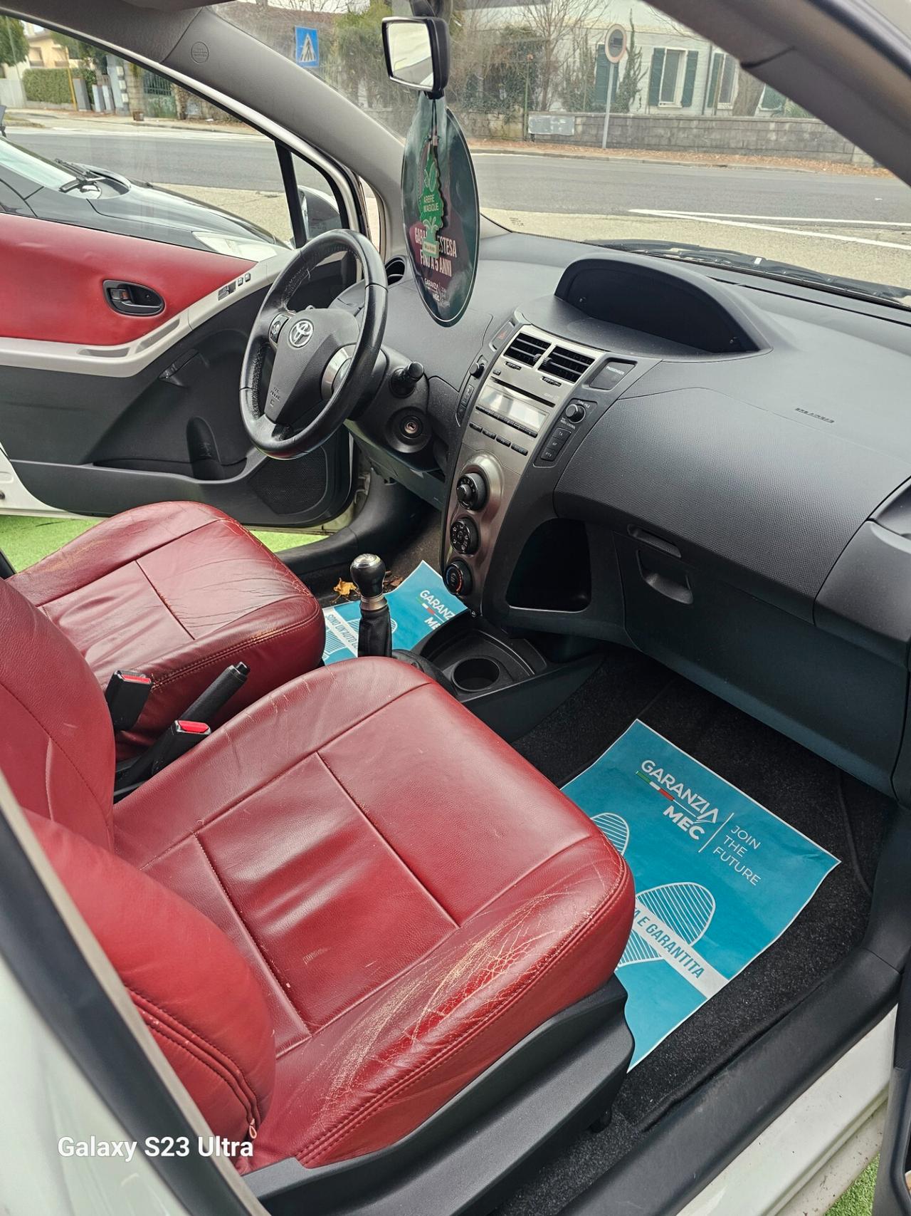 Toyota Yaris 1.0 5 porte