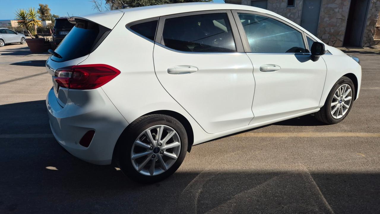 Ford Fiesta 1.1 75 CV GPL 5 porte Titanium
