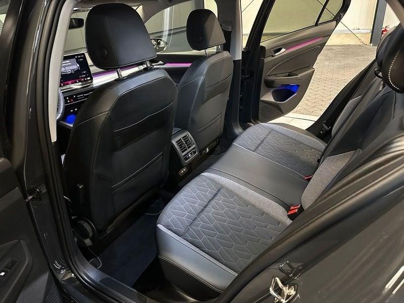 Volkswagen Golf 8.5 1.5 eTSI 115 CV DSG GOAL App Connect 16" Navi Cockpit