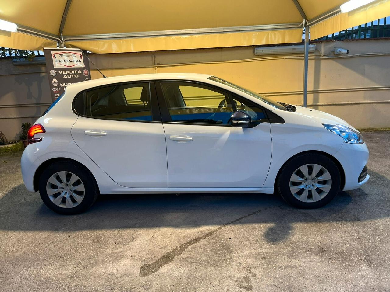 Peugeot 208 1.2 70 CV 2017