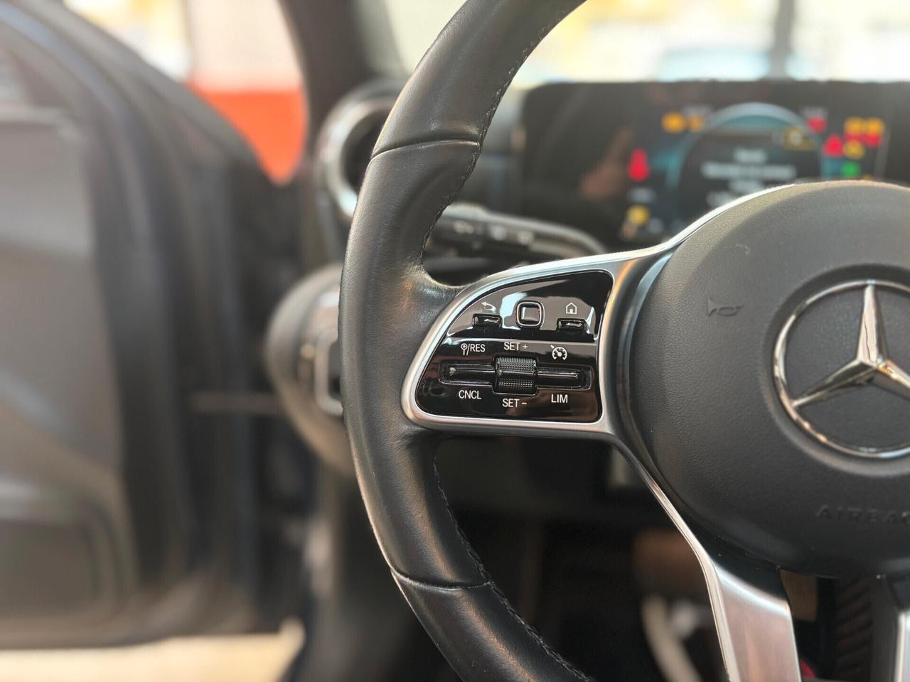 Mercedes-benz A 180d Automatic Business Extra
