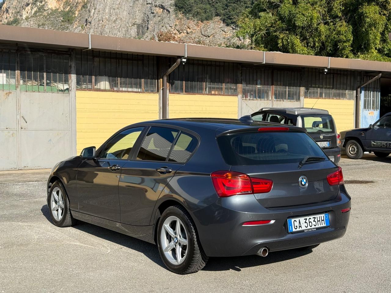 Bmw 116 116d 5p. Efficient Dynamics Business