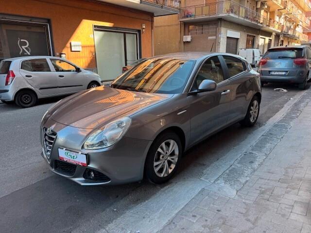 Alfa Romeo Giulietta 1.6 JTDm-2 Distinctive