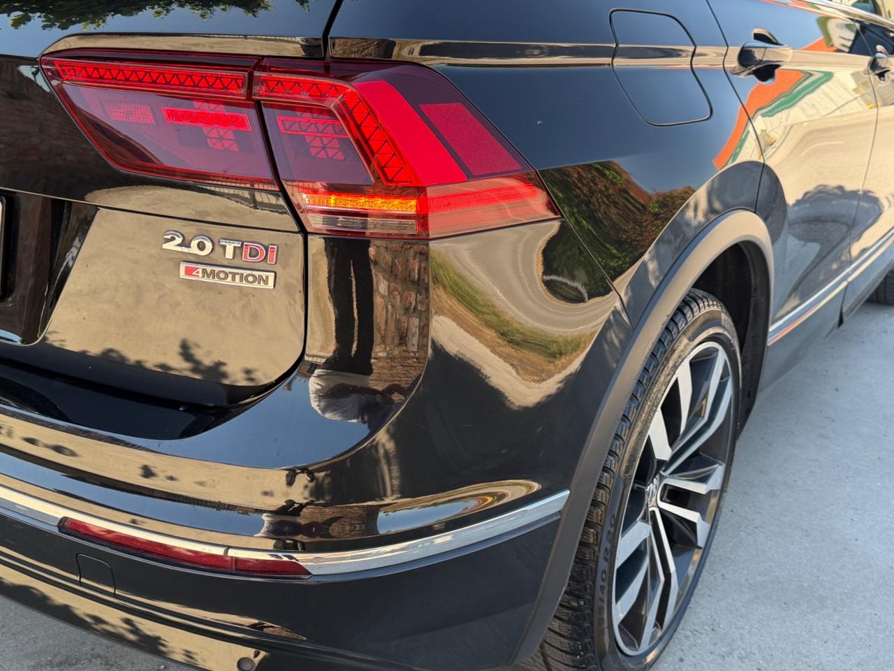 VW Tiguan 2.0 DSG 4MOTION Executive R-Line