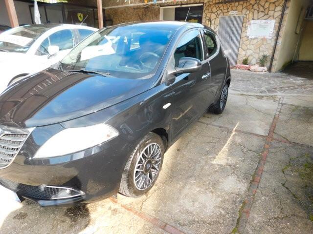 Lancia Ypsilon 1.3 MJT 16V 95 CV 5 porte S&S 30th Anniversary