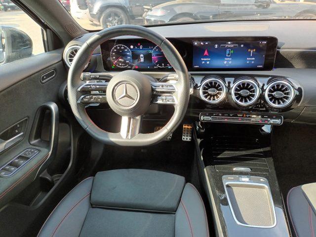 MERCEDES-BENZ A 180 D AUTOMATIC AMG LINE 116CV CAM360° NAV PACK LUCI