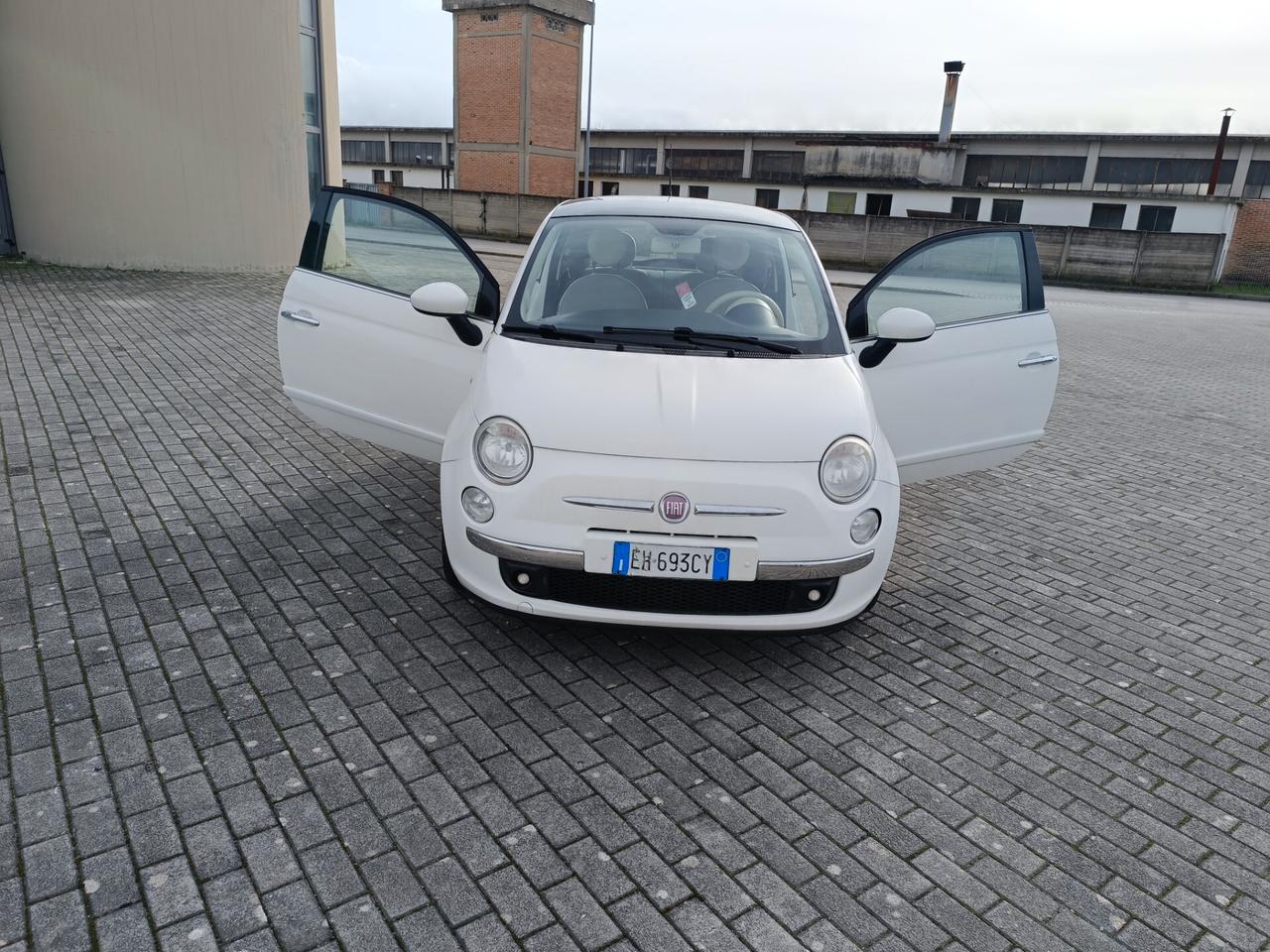 Fiat 500 1.2 Lounge del 2010 NEOPATENTATI