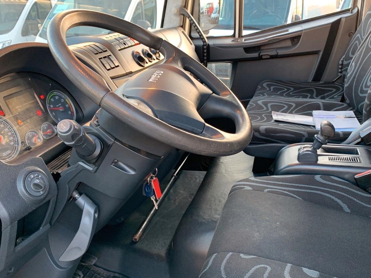 Carro attrezzi Iveco EUROCARGO 120EL18P attrezzatura scarrabile nuova