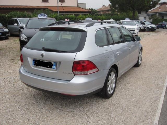 VOLKSWAGEN Golf Var. 2.0 TDI DPF Comfortline