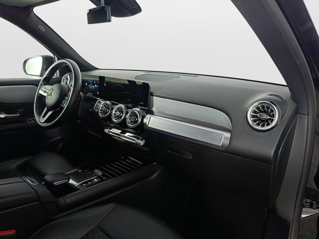 Mercedes-Benz GLB - X247 2019 - GLB 180 d Sport auto