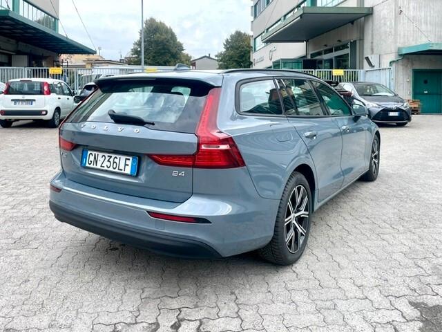 Volvo V60 B4 (d) automatico Plus Dark