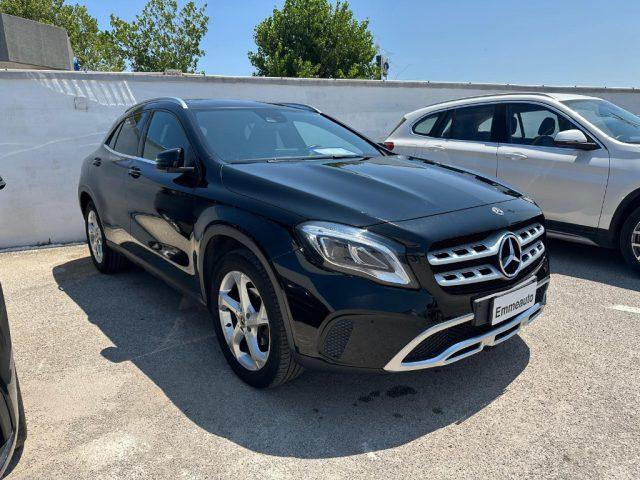 MERCEDES-BENZ GLA 200 d Automatic Sport