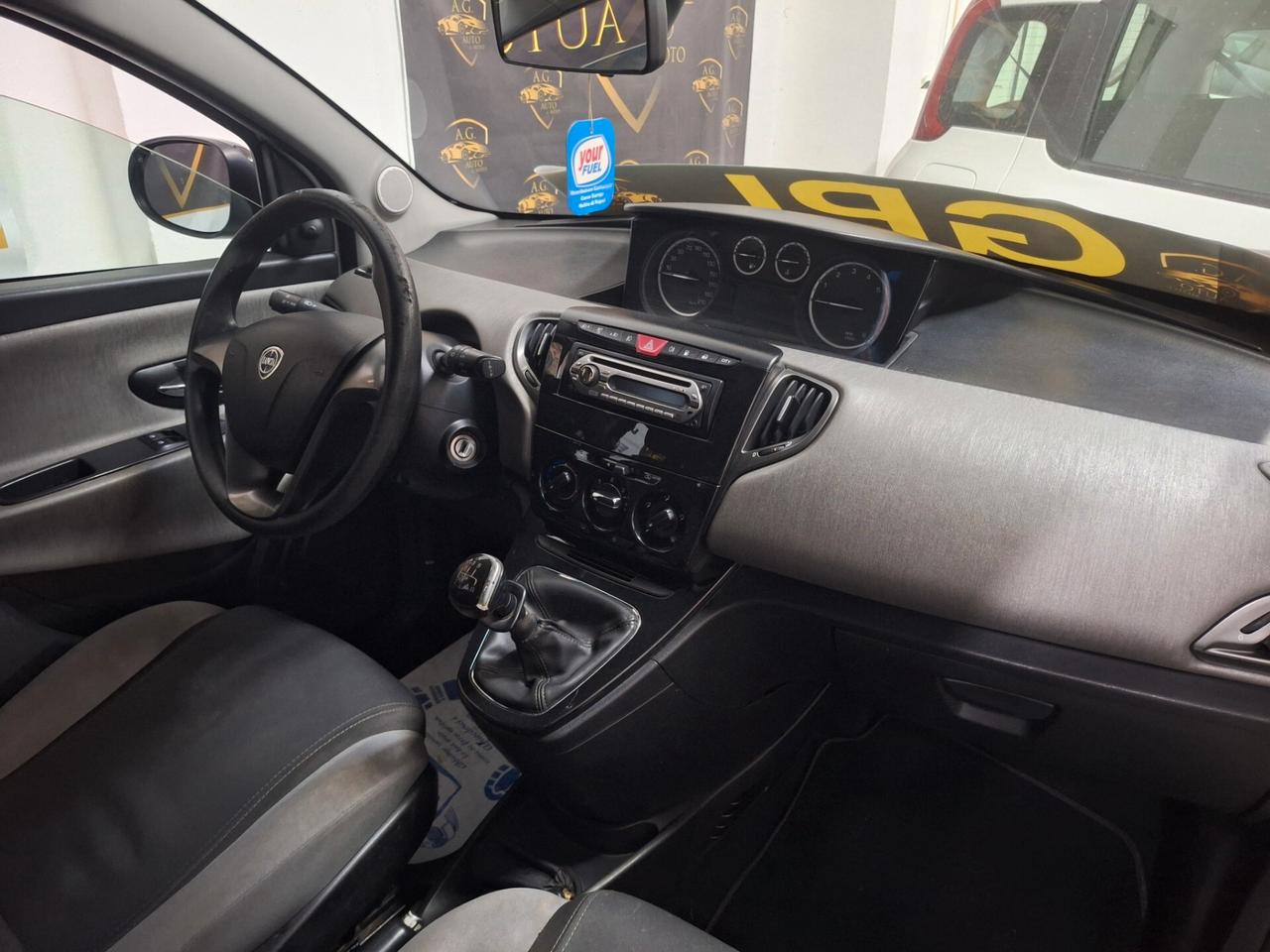 Lancia Ypsilon 1.2 69 CV 5 porte GPL Ecochic Gold