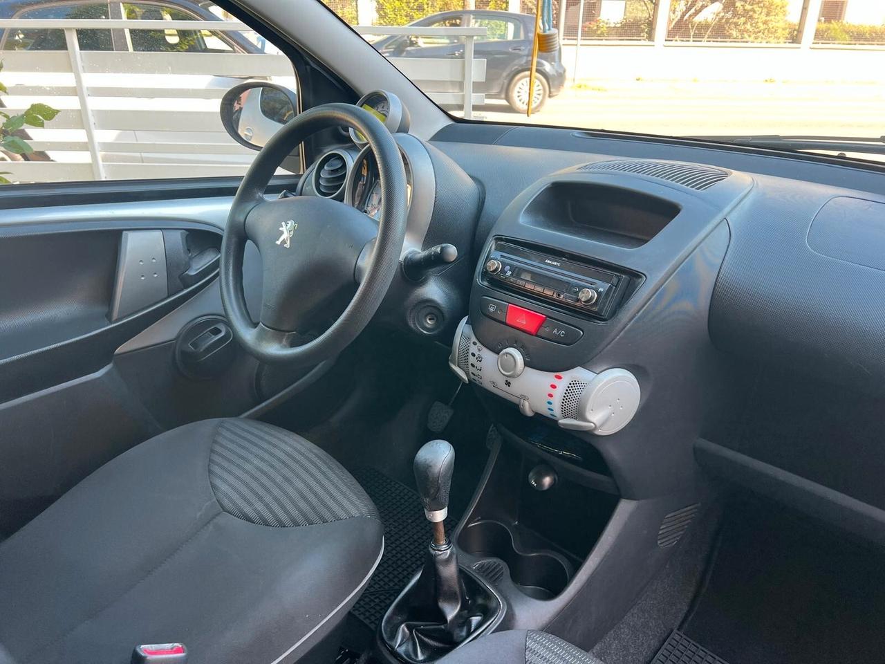 PEUGEOT 107 1.0 68cv 5p ACTIVE NEOPATENTATI