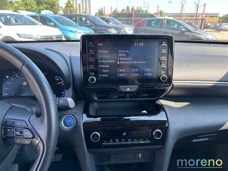 Toyota Yaris Cross 1.5h Business fwd 116 CV e-cvt