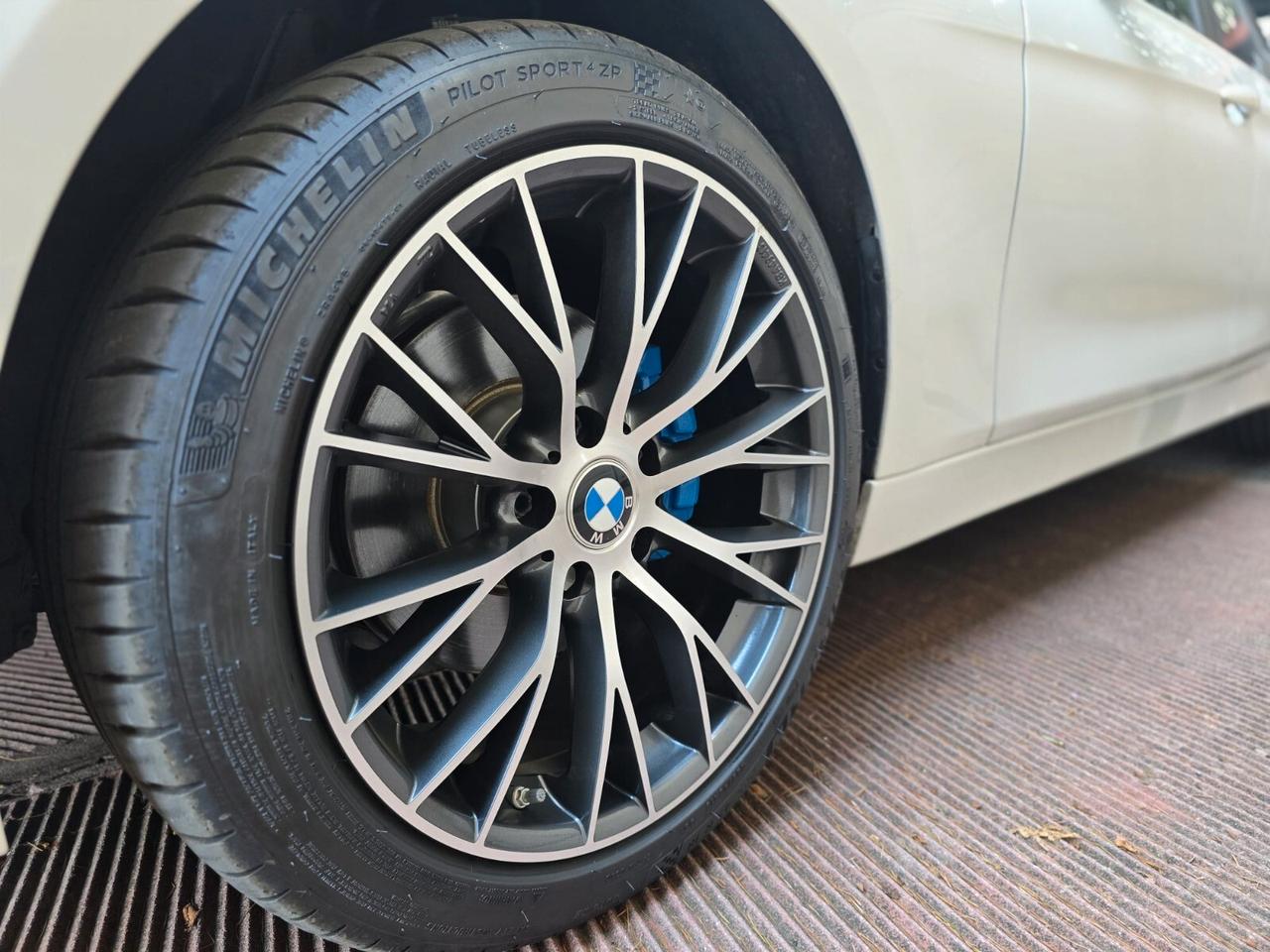 Bmw 320 320i Business Advantage - Automatica TETTO Pari al nuovo !!!!