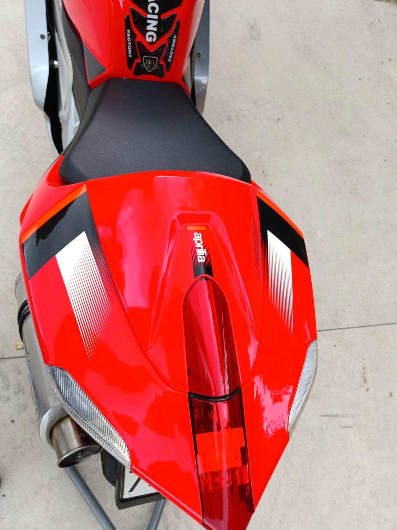 Aprilia RSV 1000