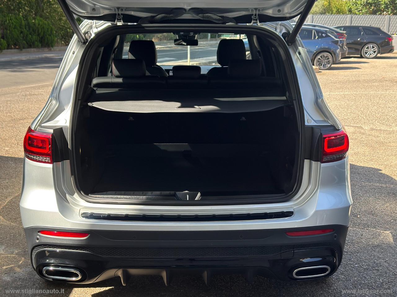 MERCEDES-BENZ GLB 180 d Automatic Premium