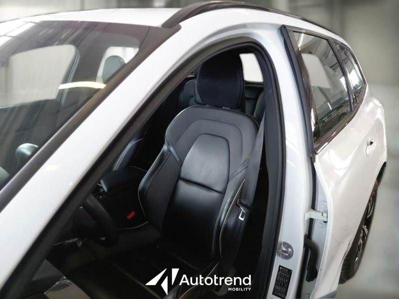 Volvo XC60 B4 197+14 CV Mild Hybrid Diesel Automatico R-Design