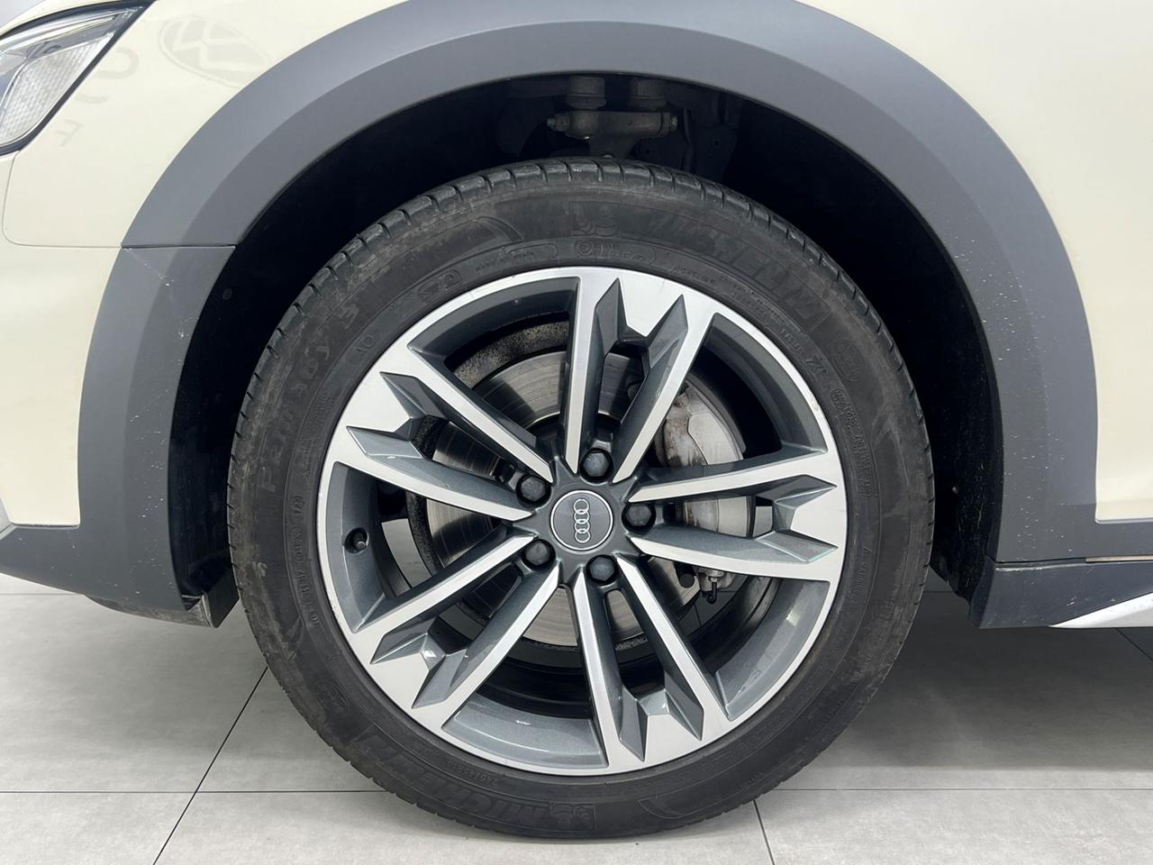 AUDI A4 V 2019 Allroad Quattro A4 Allroad 40 2.0 tdi mhev Identity Contrast quattro 204cv s-tronic